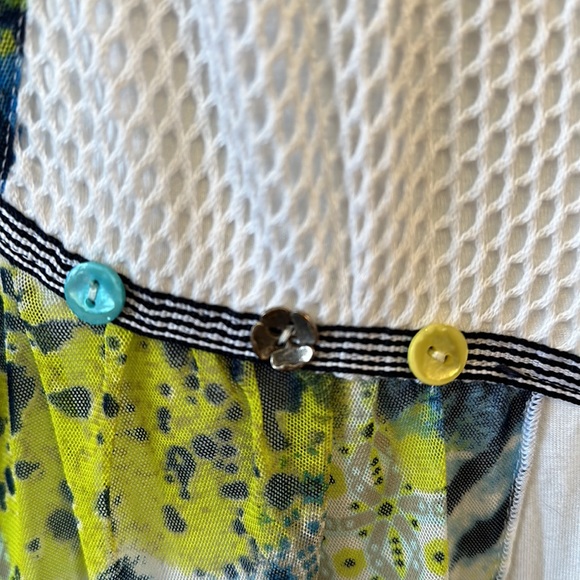 Zoe Designer Tunic - Picture 3 of 7